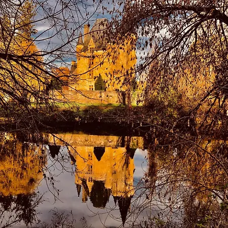 Nyaraló - Les Pierres De Lascaux